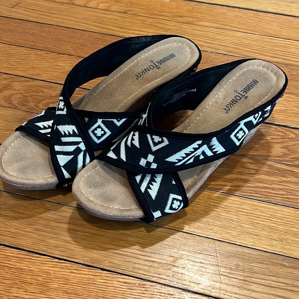 Minnetonka wedge sandals - size 9